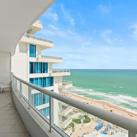 Oceanfront Ritz-Carlton 1 Bedroom Luxury Residence